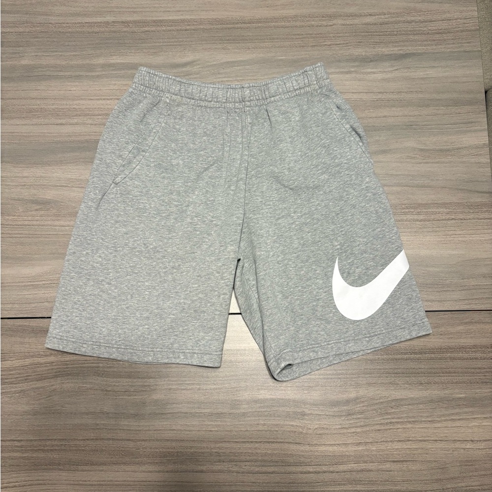 Used Men’s Small Nike Sweat Shorts